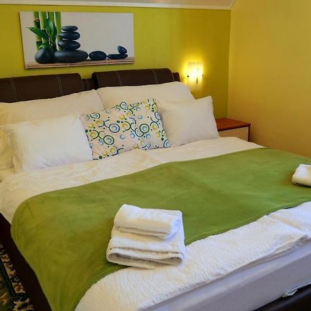 Апартаменты Papp Apartmanhaz Вонярцвашхедь Экстерьер фото