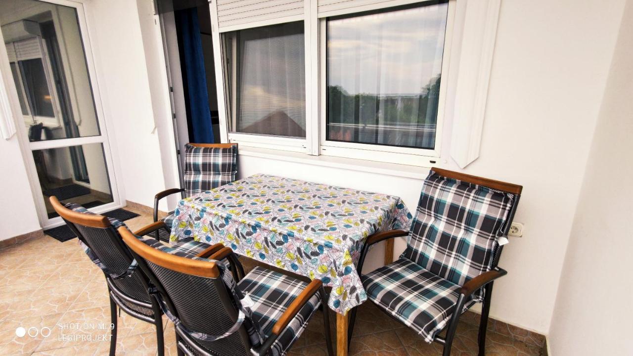 Апартаменты Papp Apartmanhaz Вонярцвашхедь Экстерьер фото